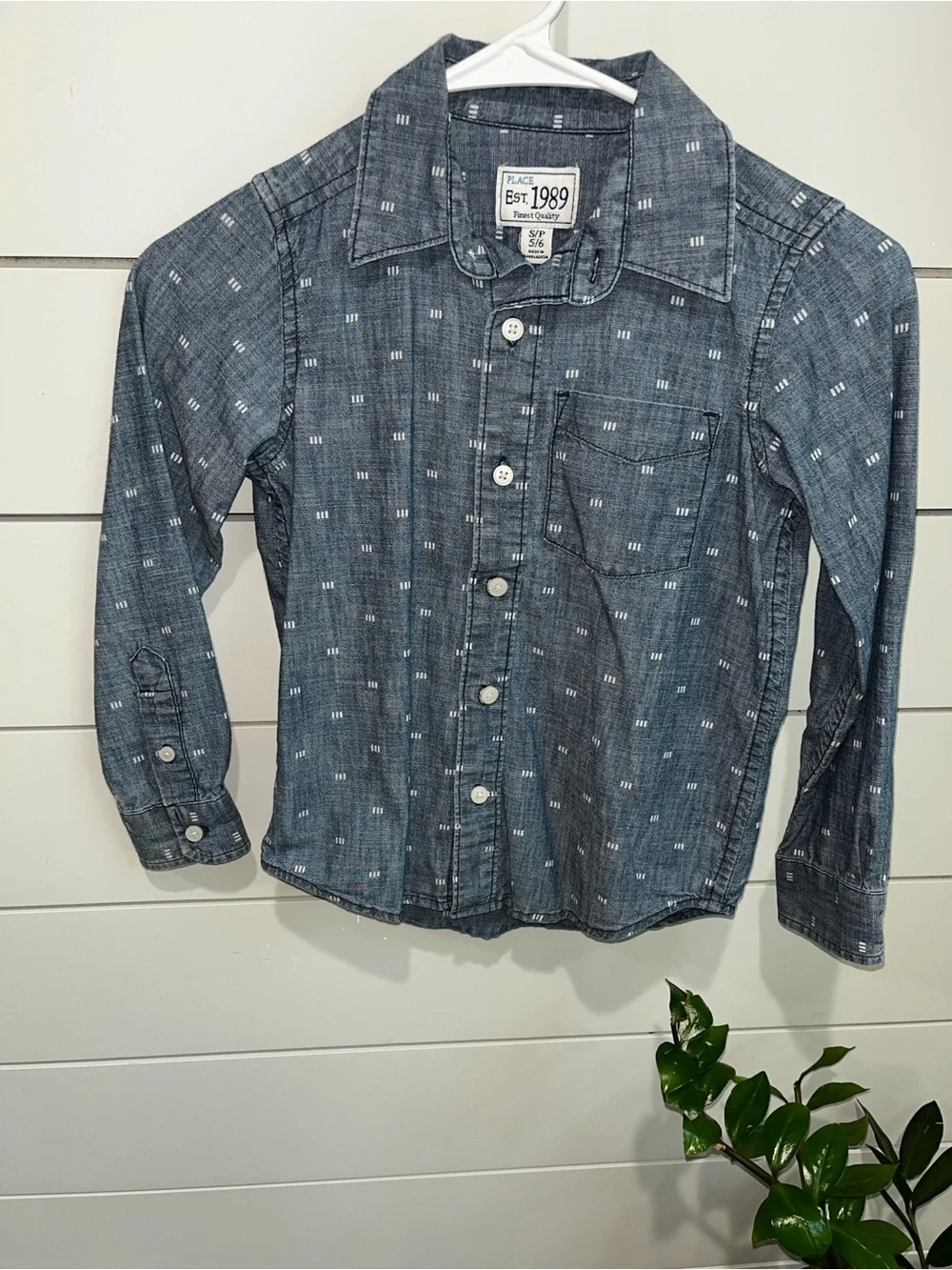 The Children's Place Blue Patterned Chambray Button-Down Shirt
